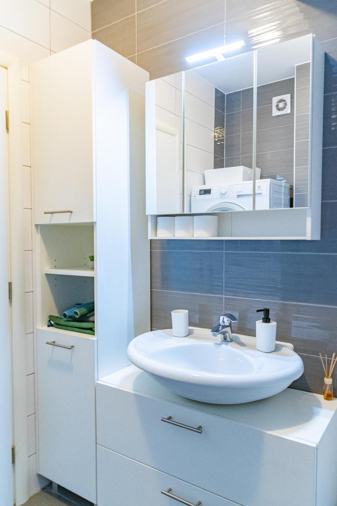 Flexible Selfcheckins 23 - Zagreb - Garage - Electric Vehicle Ccharger - Loggia - New - Luxury Appartement Buitenkant foto